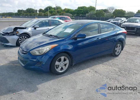 2013 Hyundai Elantra Gls z USA, uszkodzony, nr VIN KMHDH4AE0DU962160
